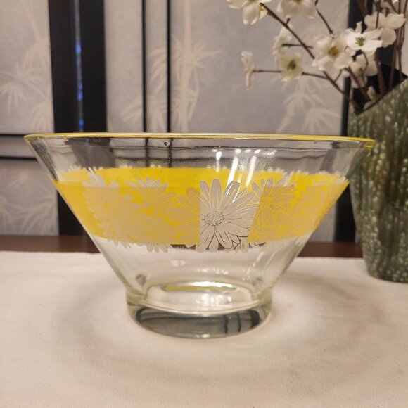 MOD MCM Anchor Hocking Daisy Flower Power Serving/Chip Bowl USA - Picture 2 of 4